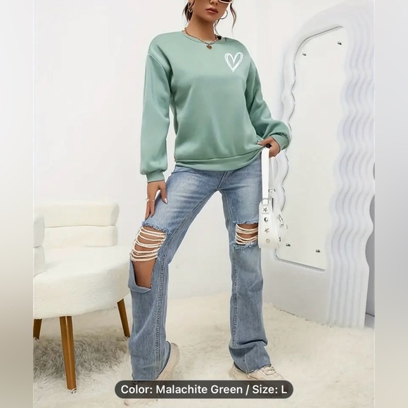 New Light Green Women’s Sweatshirt Heart Print Top, Large, Crew Neck, Comfy/soft - Picture 2 of 4